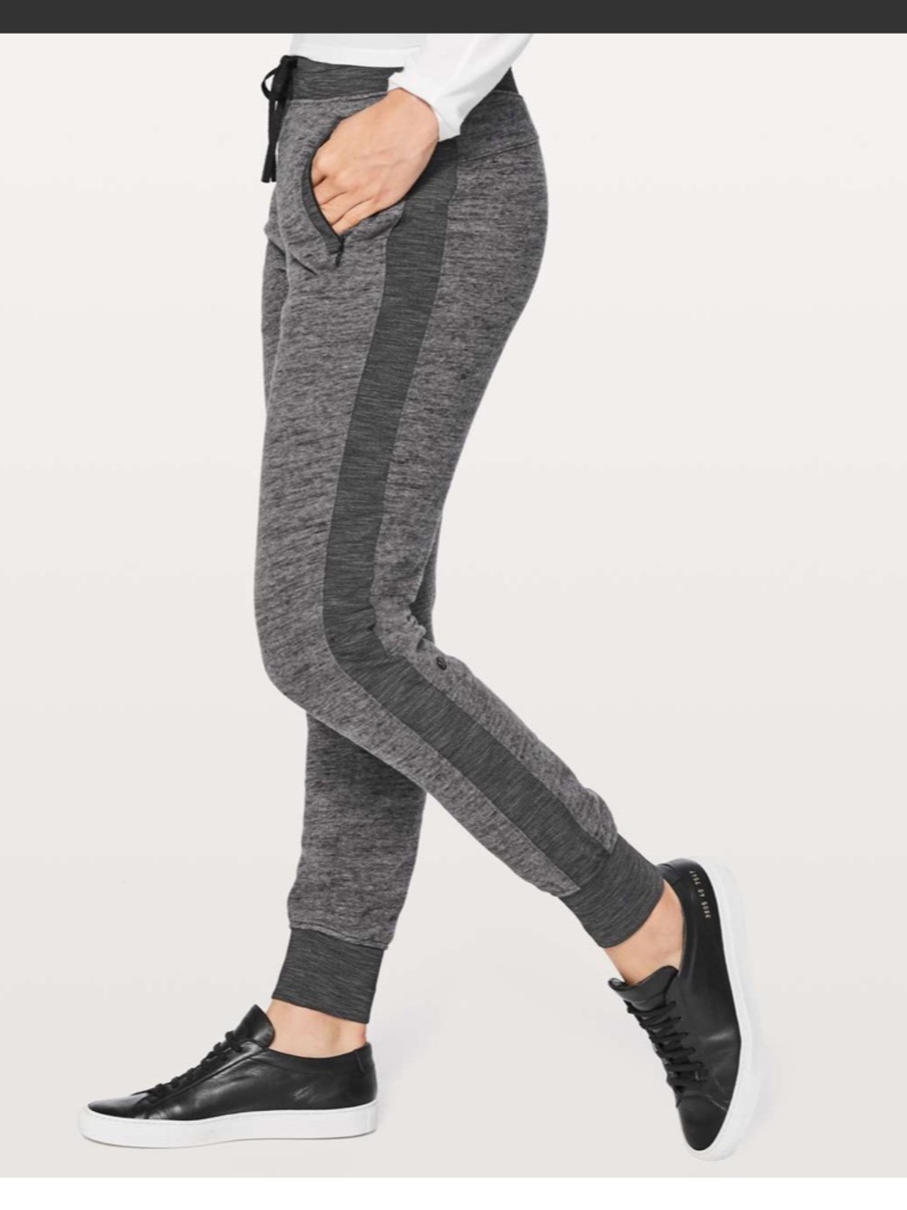 Lululemon Women’s Get Going Jogger Gray Charcoal Stripe Size 6 28.5”